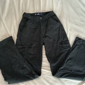Hollister Woman’s Black Cargo Pants